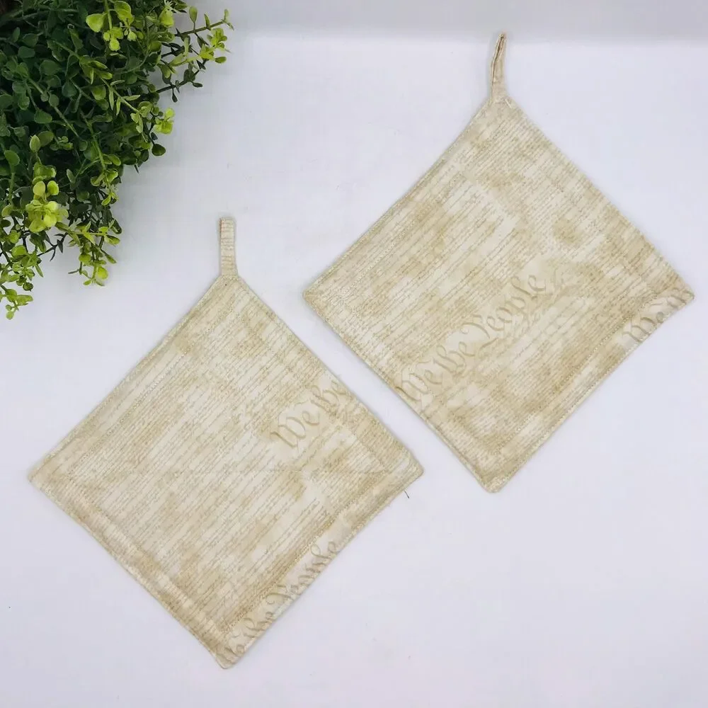 2 Square Potholders, Neutral We The People Patriotic Kitchen 7x7 Inches